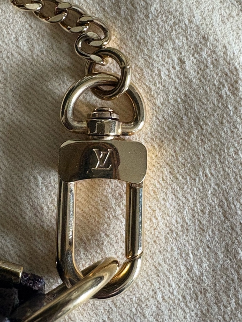 Louis Vuitton Mini Pochette Accessoires - Picture 4 of 15